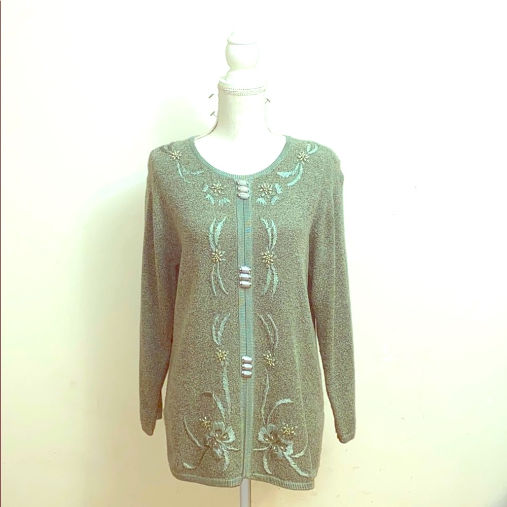 3d Patterned Sweater
